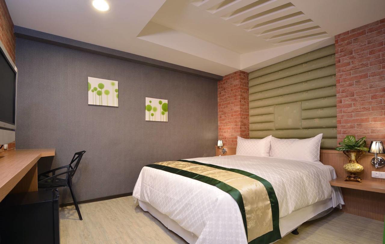 Ching She Hotel Tainan Esterno foto