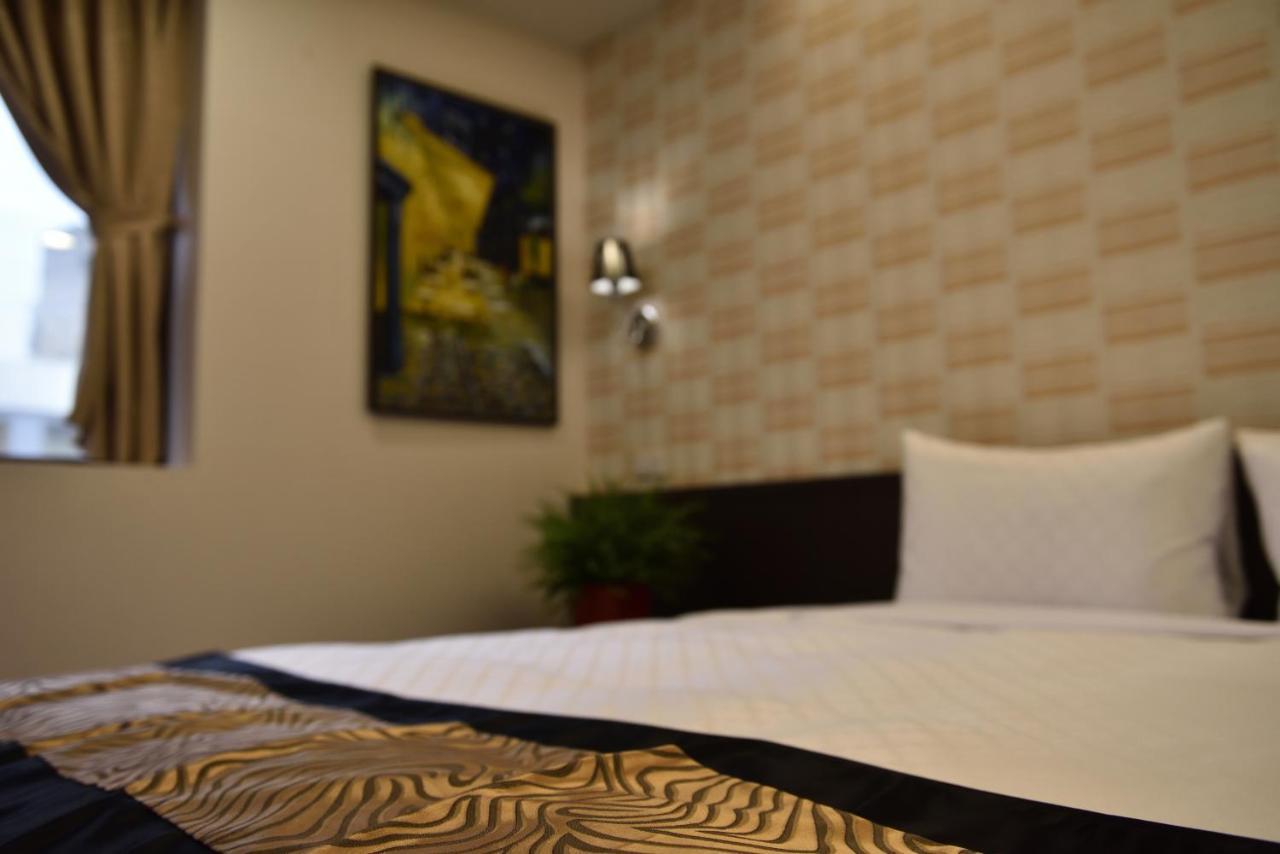 Ching She Hotel Tainan Esterno foto