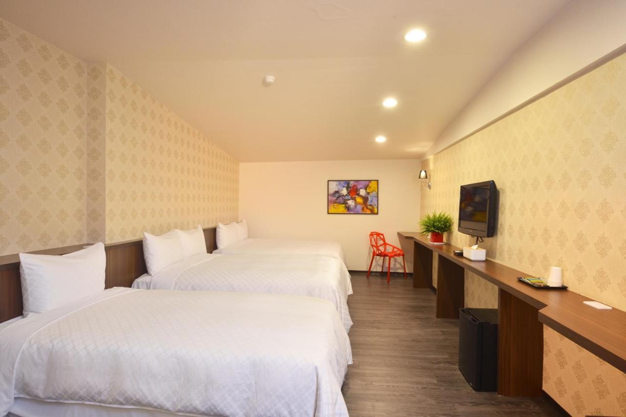 Ching She Hotel Tainan Esterno foto